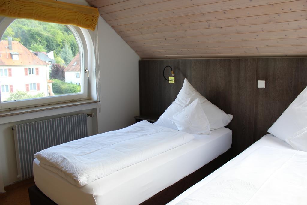 Hotel Gasthof Roessle Rottenburg am Neckar Esterno foto